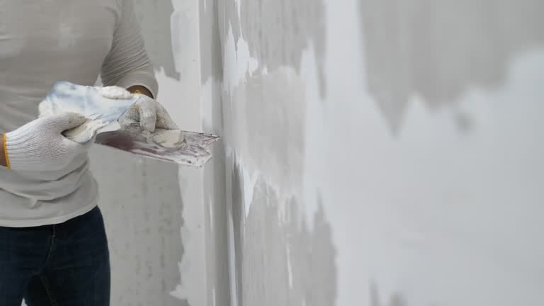 Best Drywall Crack Repair  in Navarre Beach, FL